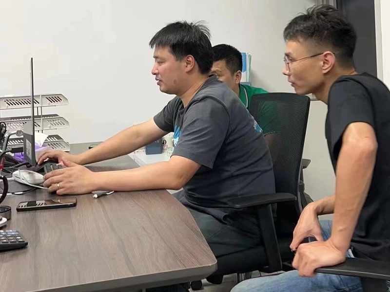 专业精英团队
